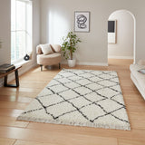 Black Willow Shaggy Tasselled Diamond Rug from Roseland Furniture