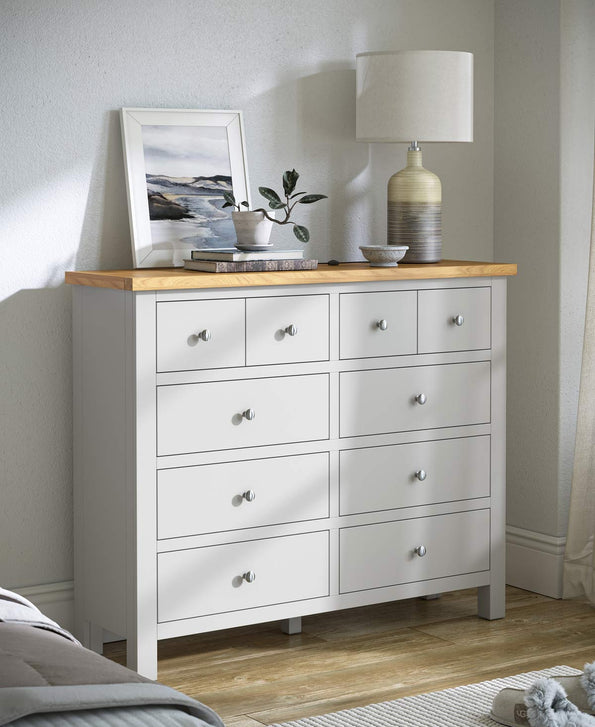 Roseland Furniture Chest of Drawers