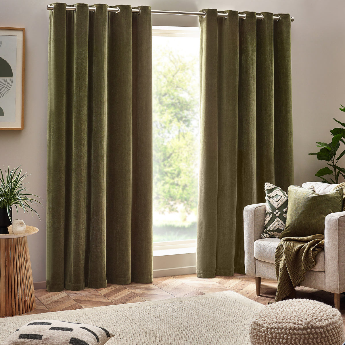 Heavy Chenille 229X137 Eyelet Curtain Olive