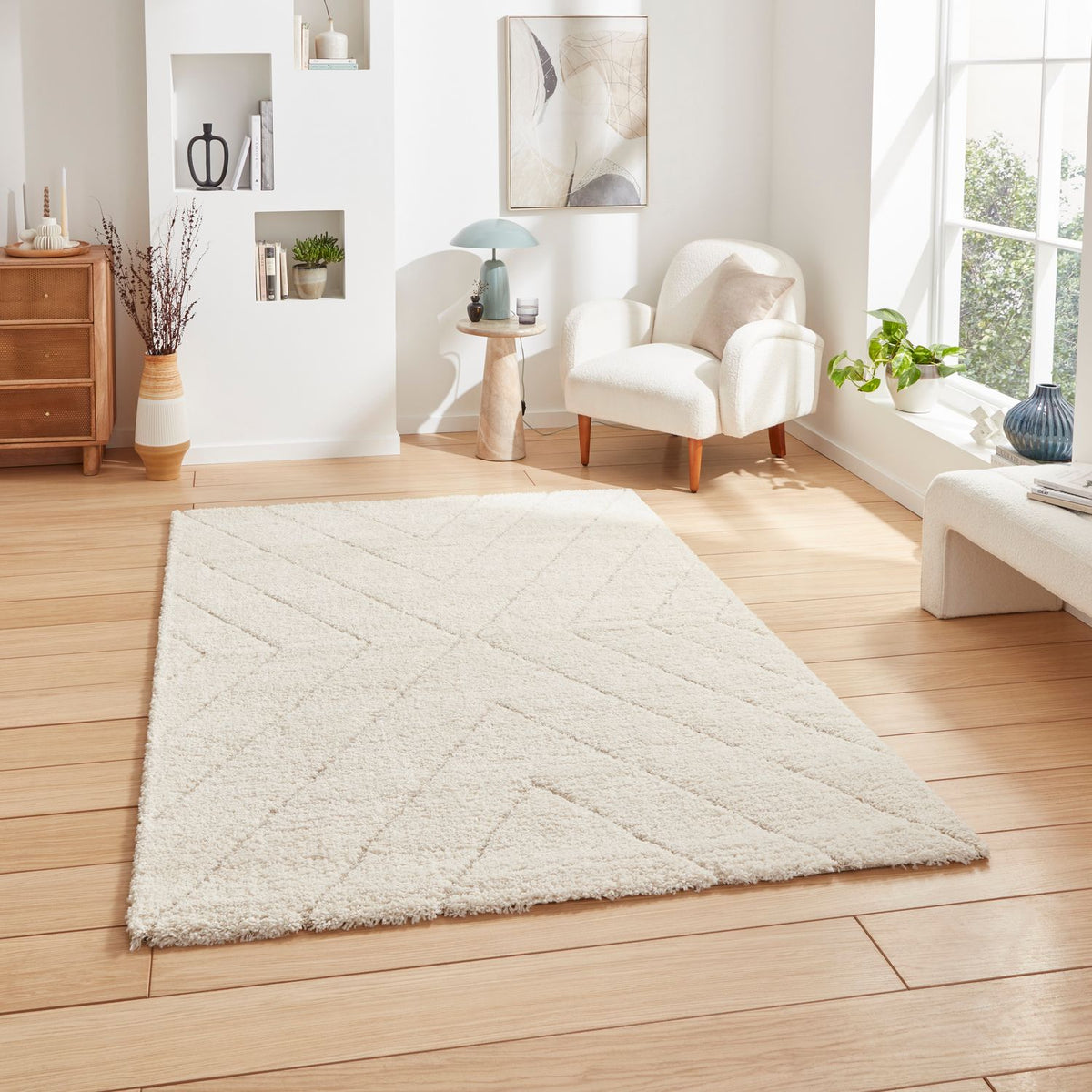 Cream Somerville Chevron Shaggy Berber Rug from Roseland Furniture