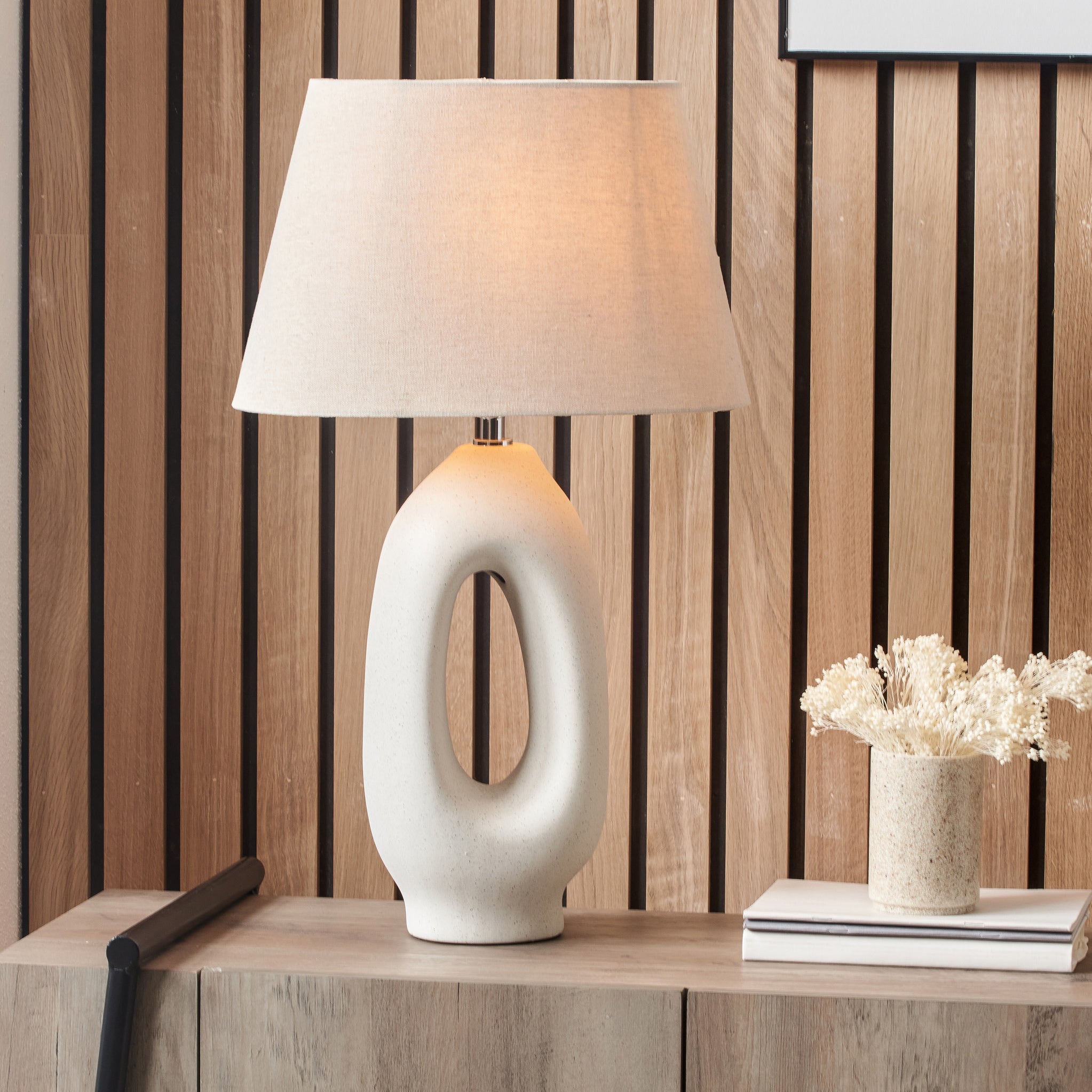 Mia ceramic shop table lamp