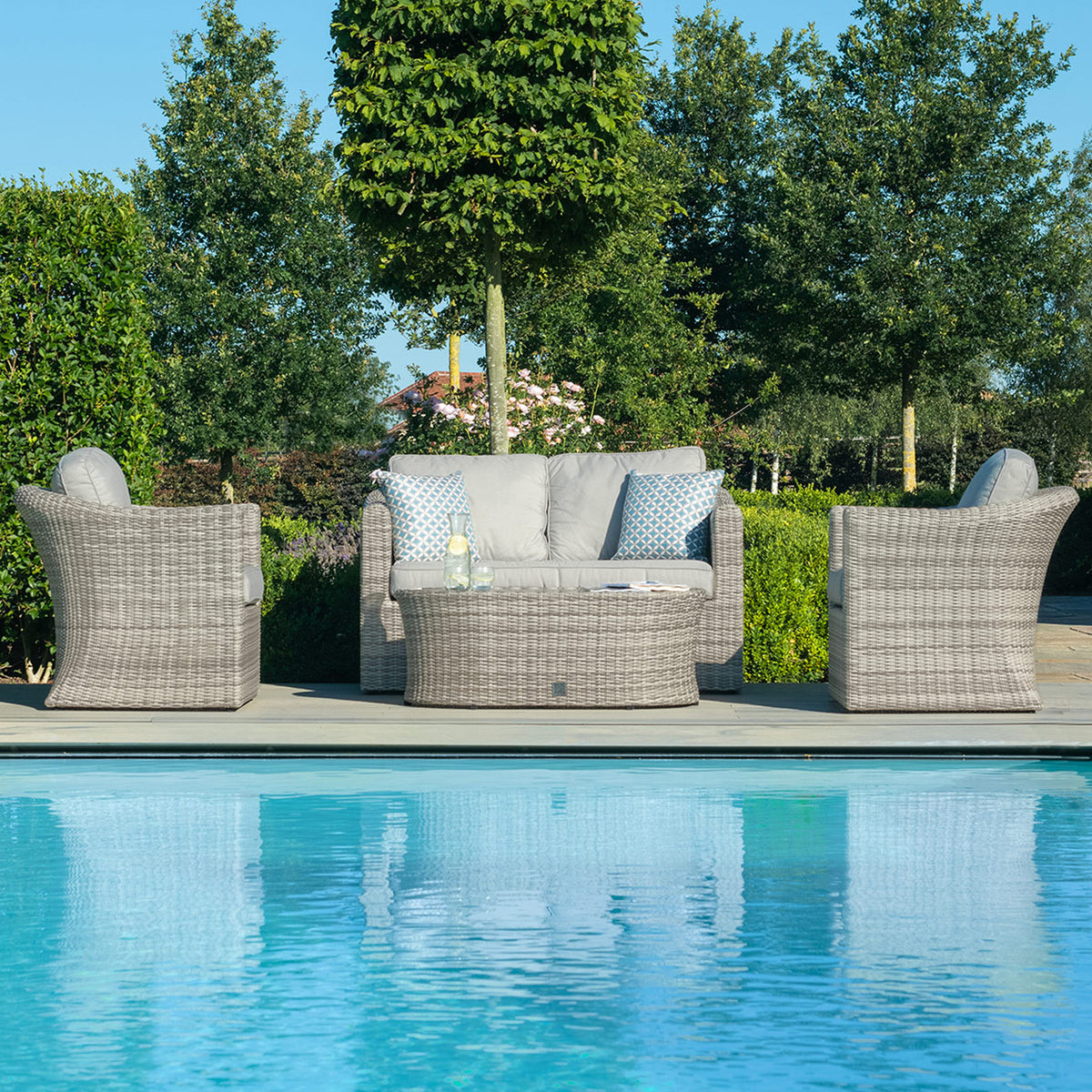 Maze Oxford 2 Seat Rattan Sofa Set from Roseland Furniture