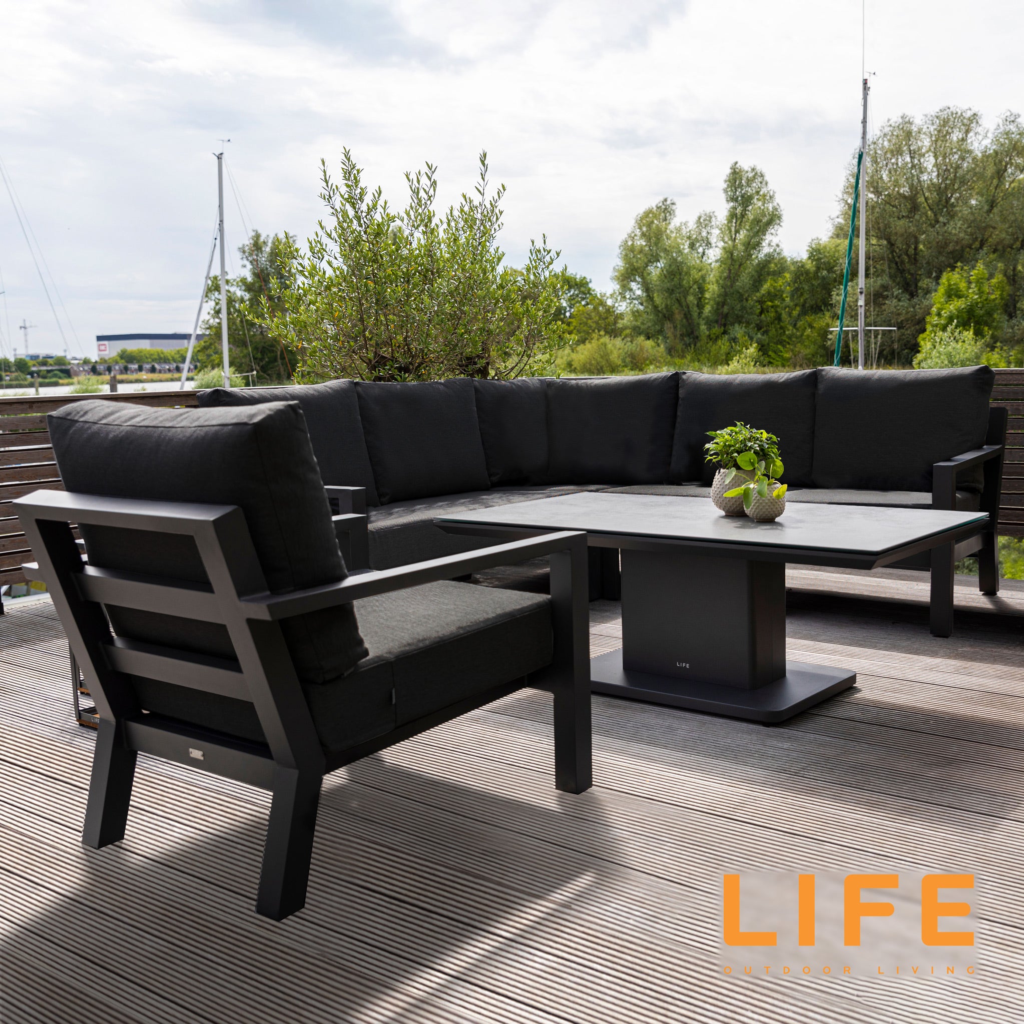 Life timber aluminium 2024 corner sofa