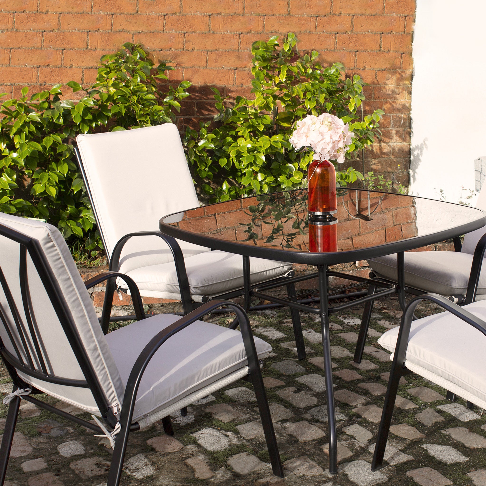 Amalfi 4 seater dining store set with cushions