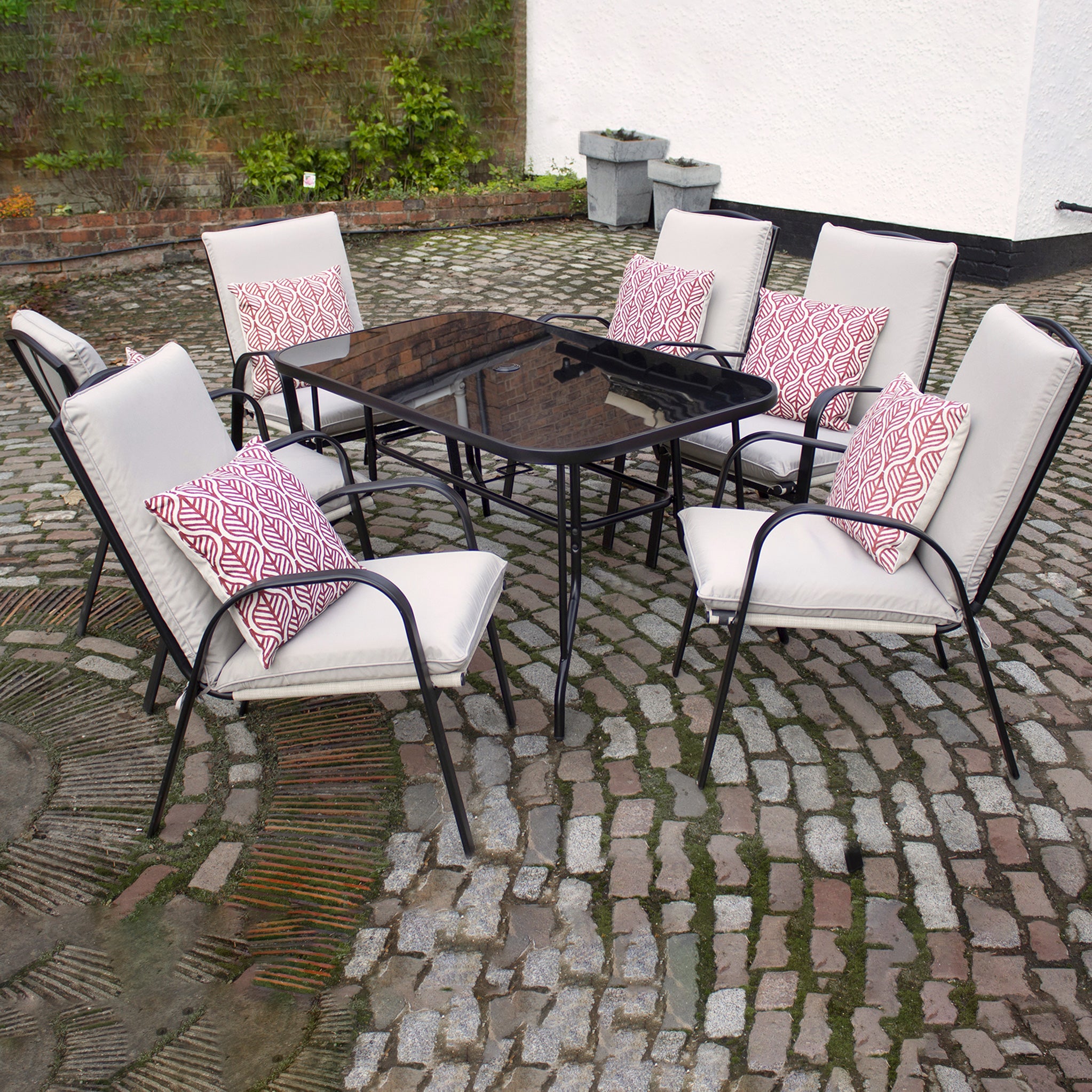 Amalfi 4 seater dining on sale set with cushions