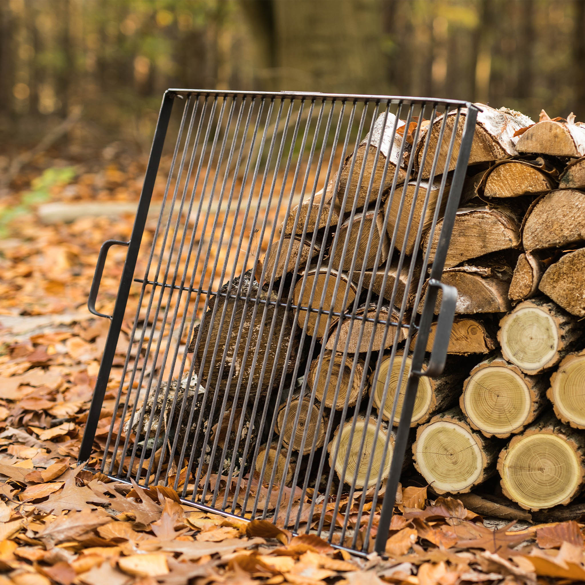 Metal grate shop for fire pit