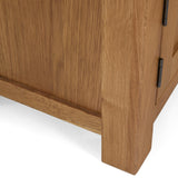 Zelah Oak 90cm TV Stand - Close up of foot