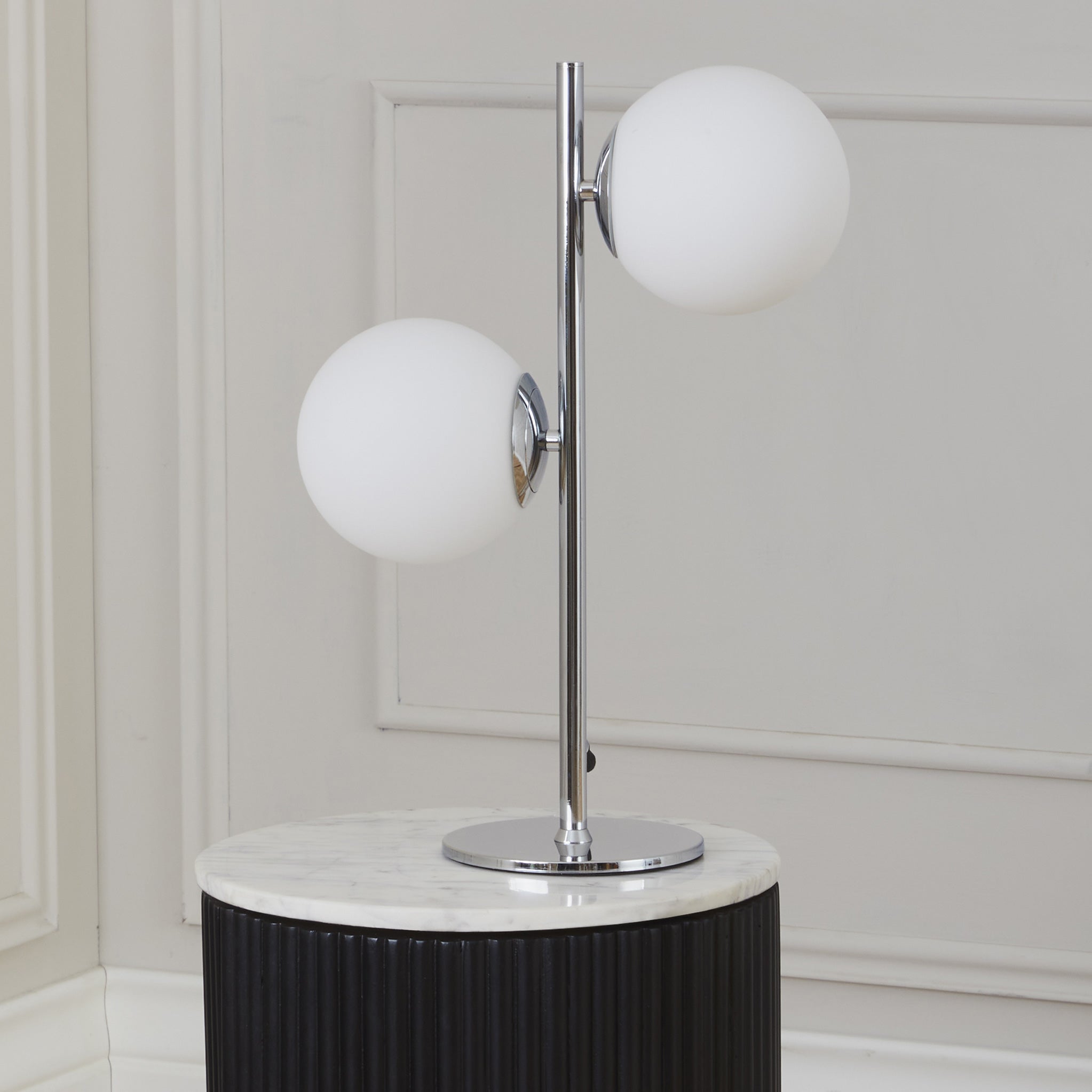 Metal orb hot sale table lamp