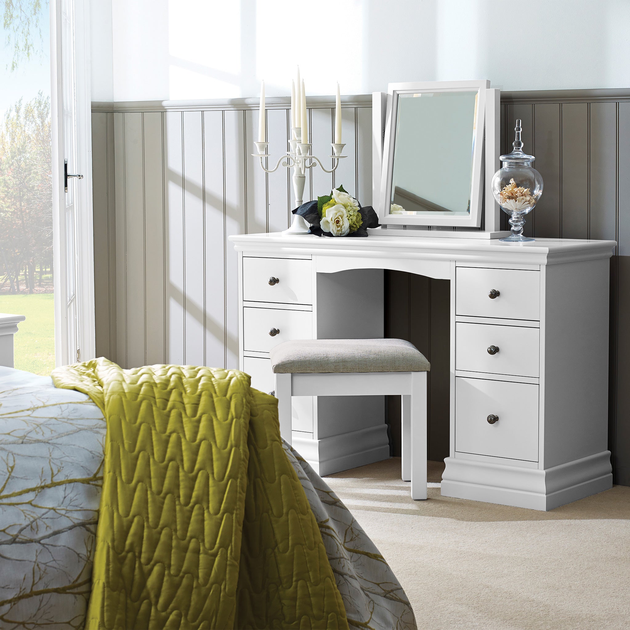 Six drawer deals dressing table