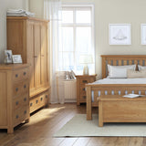 Zelah Oak 4 Drawer Chest - Lifestyle